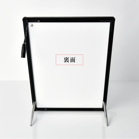 LEDポスターパネル 屋内用 A4 薄型 スライド式 シルバー/ブラック W212.5×H305mm ポスターフレーム LEDパネル led-pu-a4
